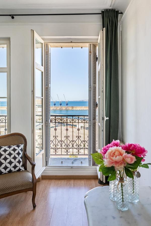 T2 Vue Mer Au Pied De La Major Marseille Luaran gambar
